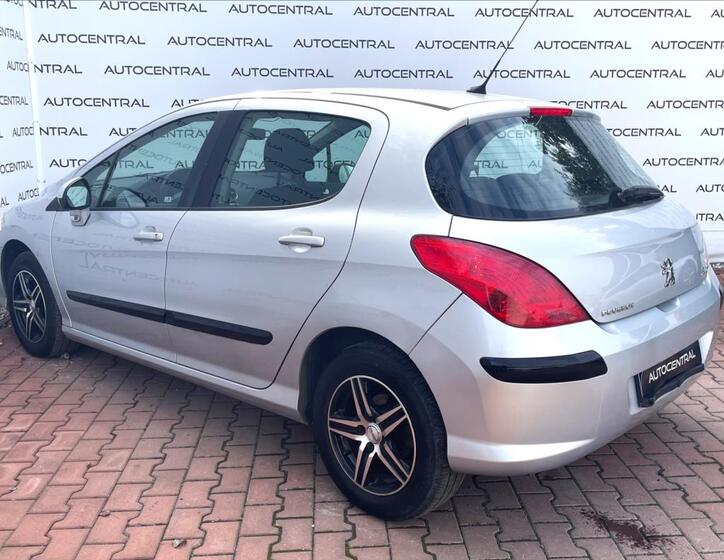 Peugeot 308 6