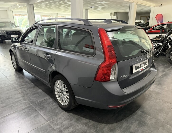 Volvo V50 4