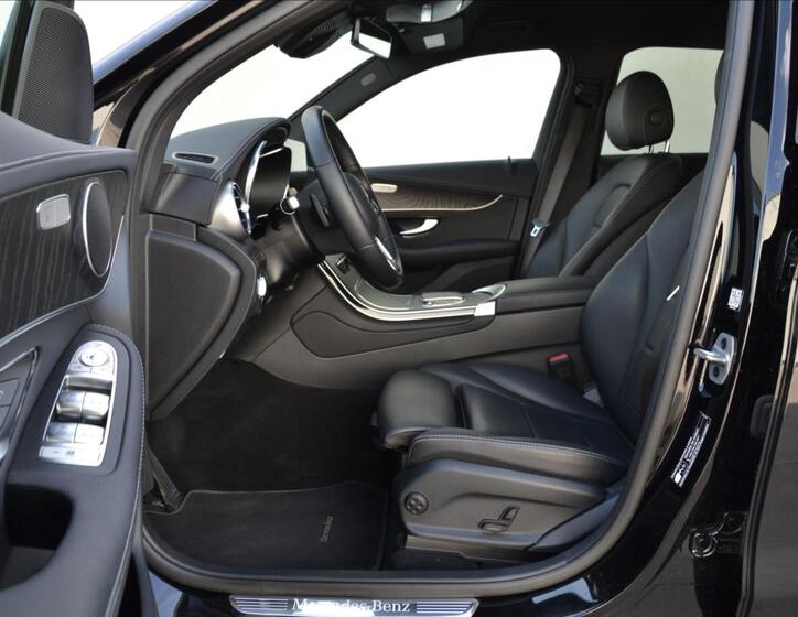 Mercedes-Benz GLC 11