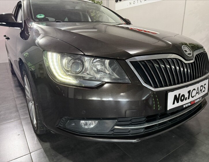 Škoda Superb 28
