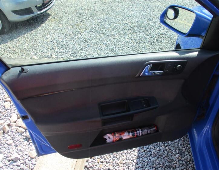 Volkswagen Polo 12