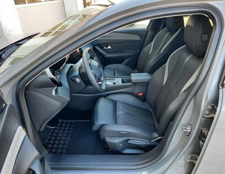 Peugeot 308 11