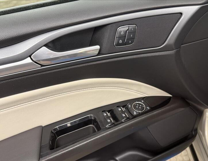 Ford Mondeo 18