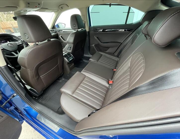 Škoda Superb 19