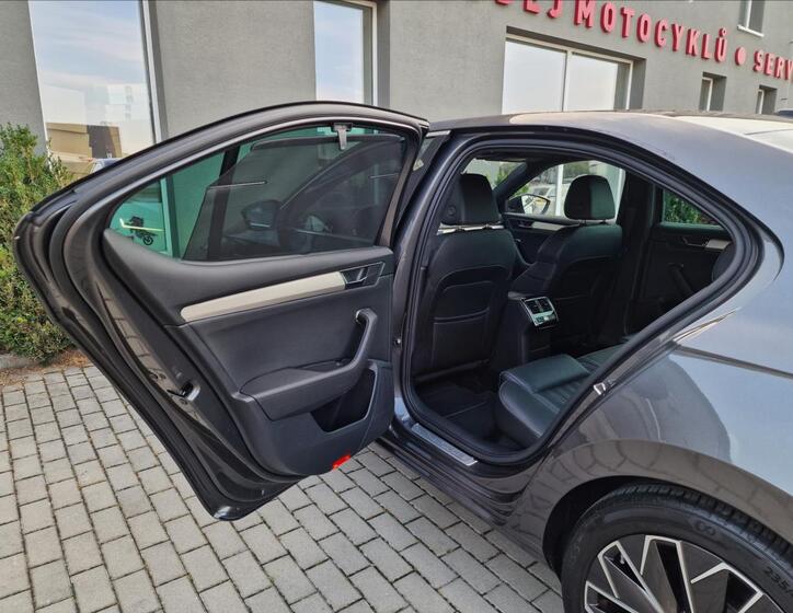 Škoda Superb 17