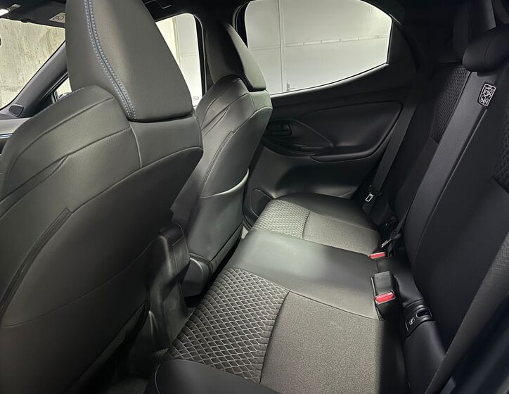Toyota Yaris 10