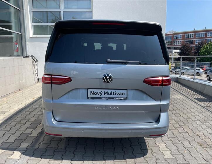 Volkswagen Multivan 5