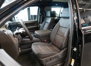 Chevrolet Suburban 19