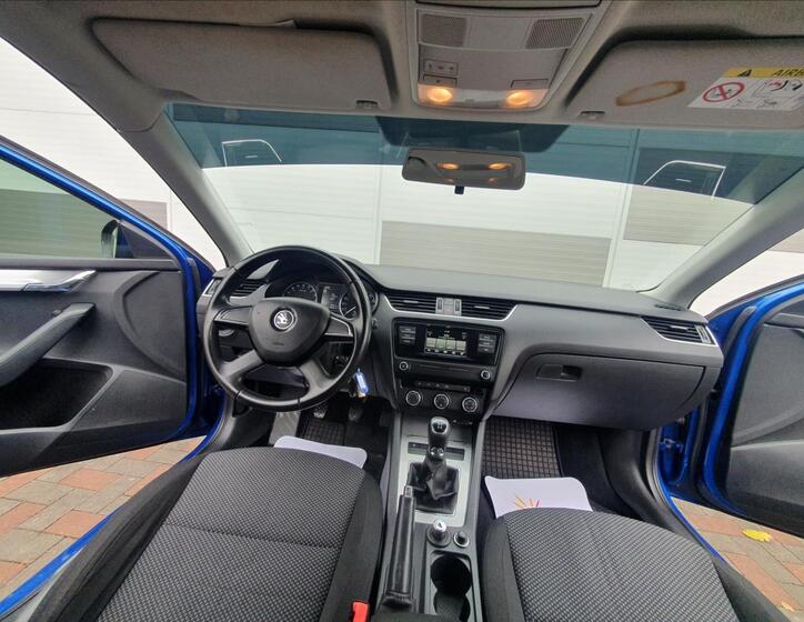 Škoda Octavia 16