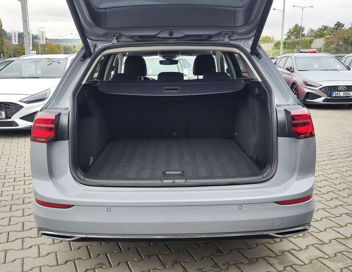 Volkswagen Golf 9