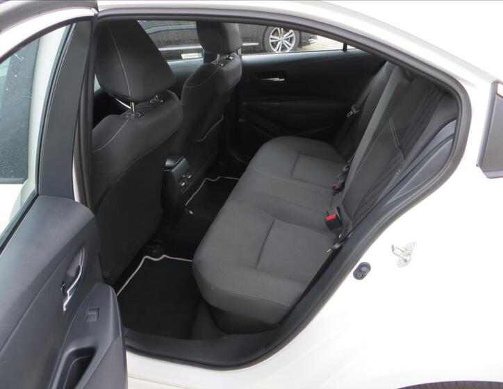 Toyota Corolla 24