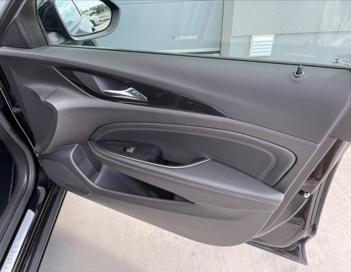 Opel Insignia 20