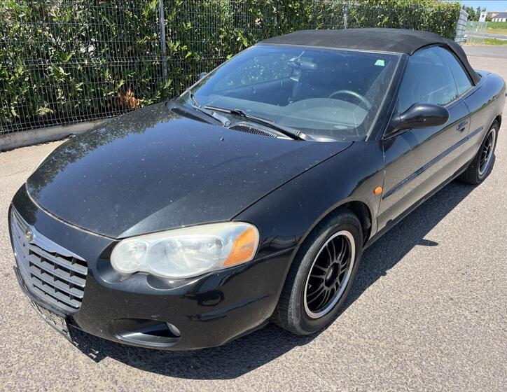 Chrysler Sebring 3
