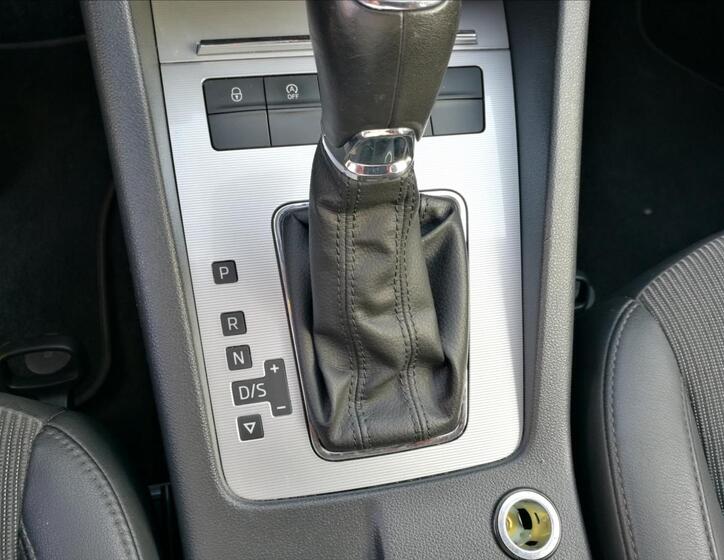Škoda Octavia 10