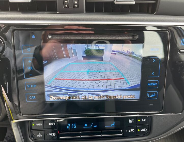 Toyota Auris 23