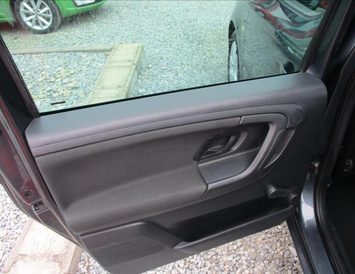 Škoda Roomster 10