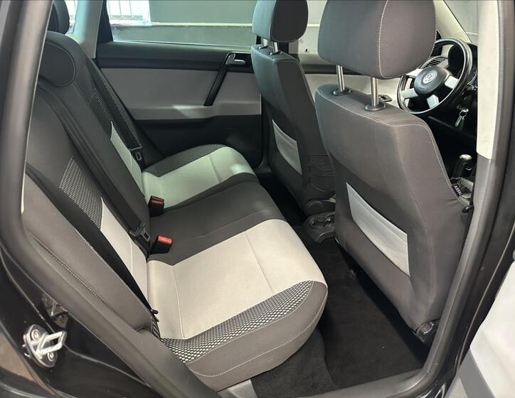 Volkswagen Polo 16