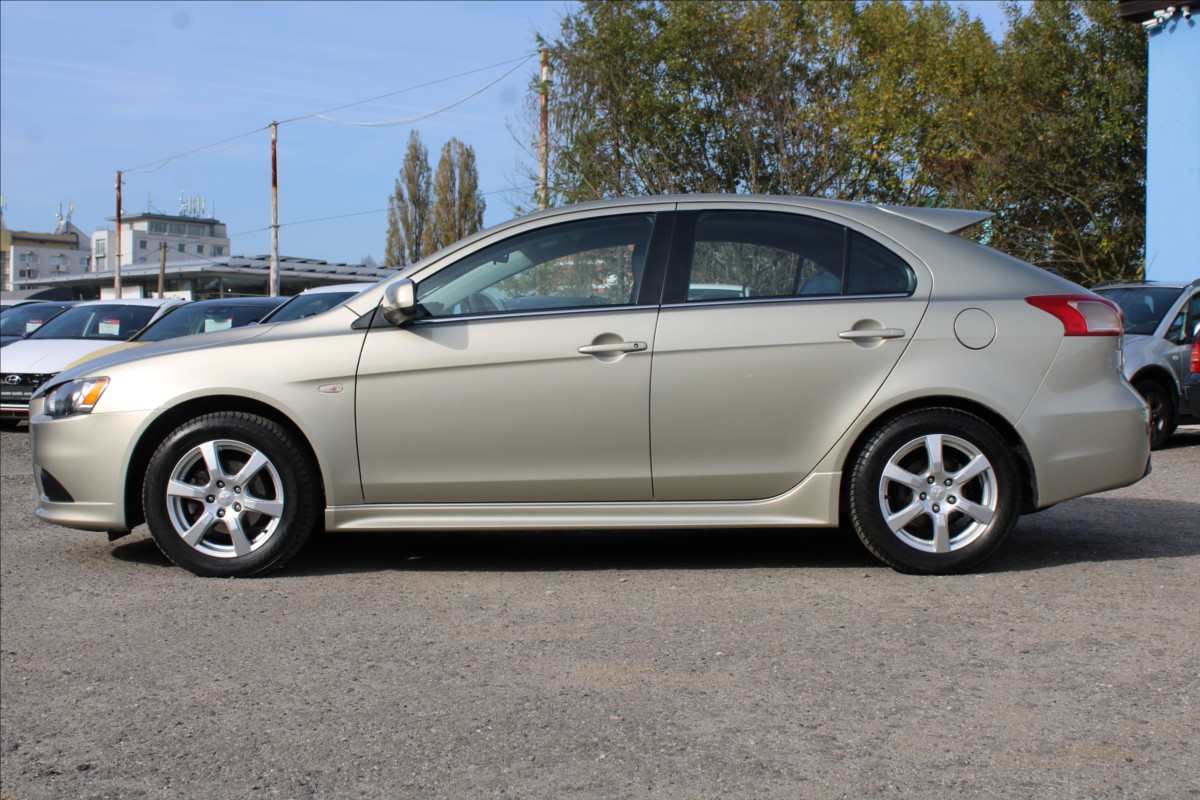 Mitsubishi Lancer