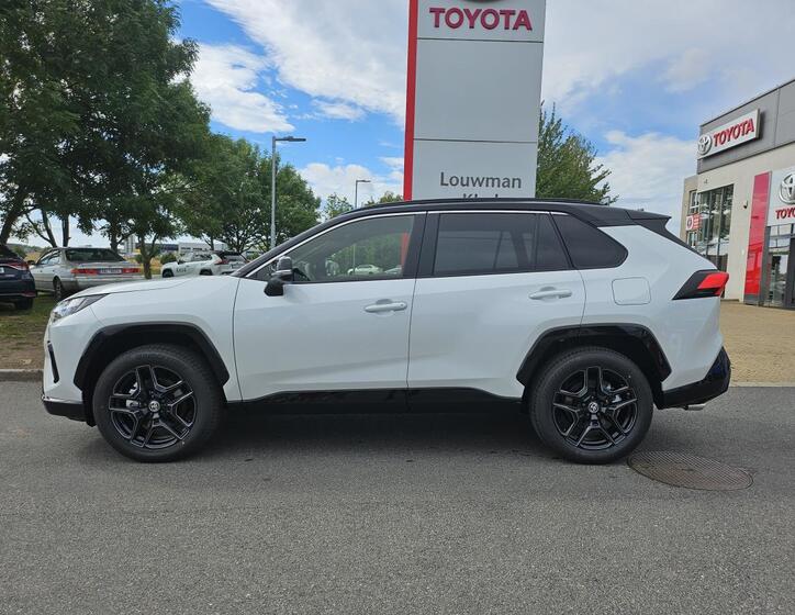 Toyota RAV4 2