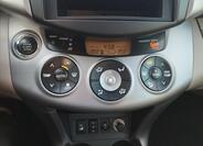 Toyota RAV4 15