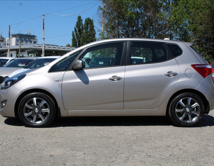 Hyundai ix20 8