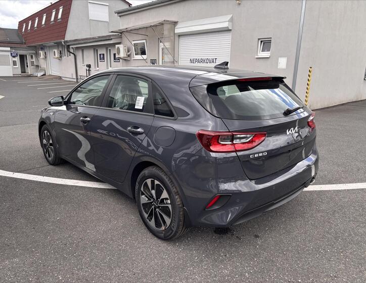 KIA Ceed 5