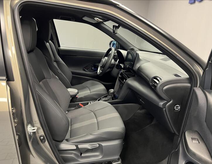 Toyota Yaris Cross 10