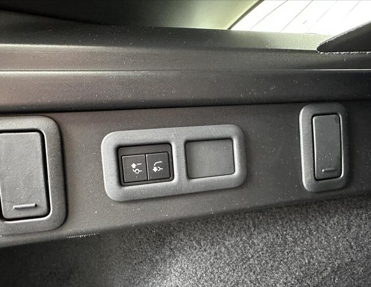 Land Rover Range Rover Velar 23