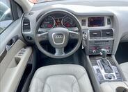 Audi Q7 20