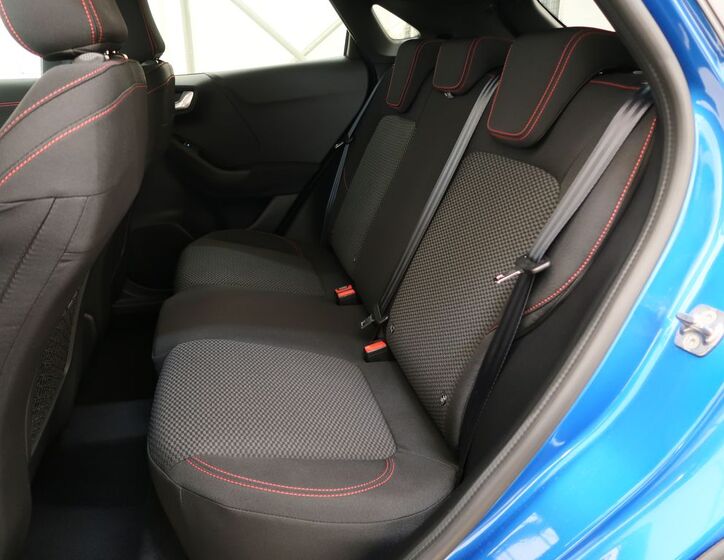 Ford Puma 28