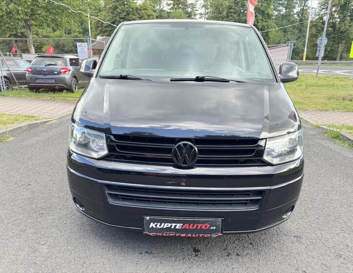 Volkswagen Multivan 12