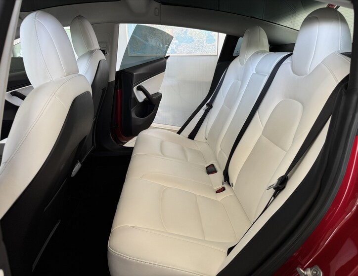 Tesla Model 3 15