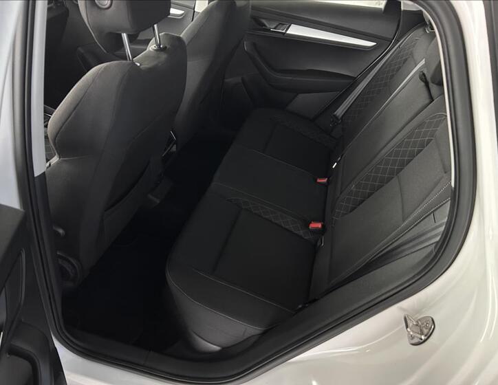 Škoda Karoq 24
