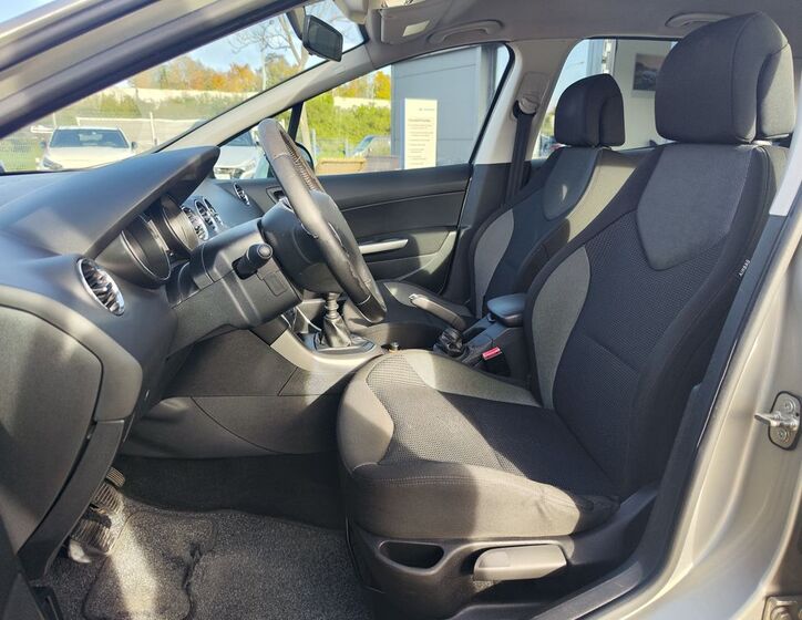 Peugeot 308 14