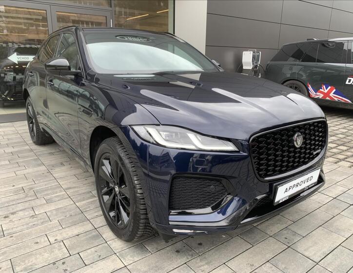 Jaguar F-Pace 2