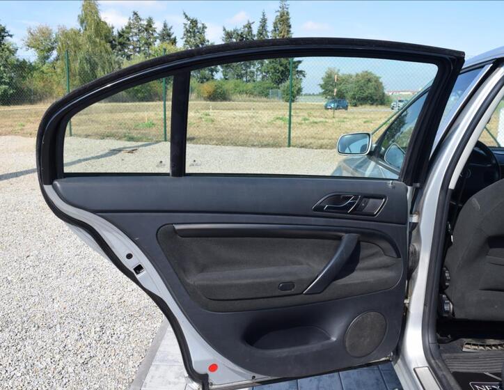 Škoda Superb 18
