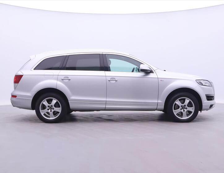 Audi Q7 8