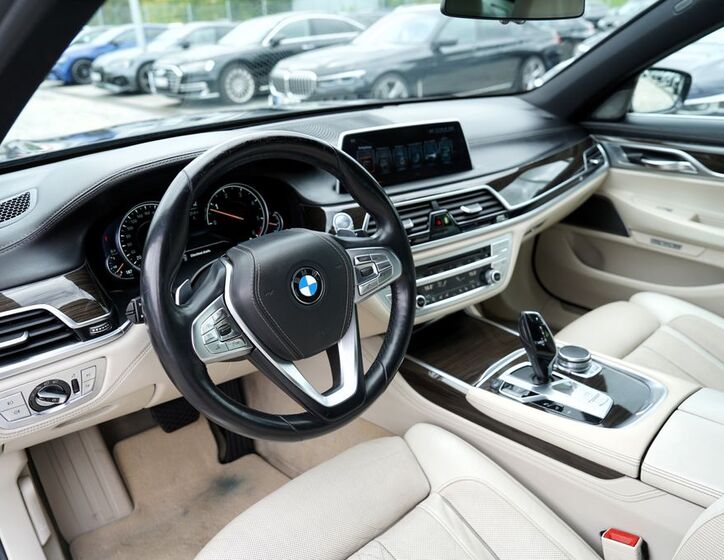 BMW Řada 7 22