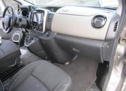 Renault Trafic 16