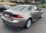 Lexus IS 300h 34