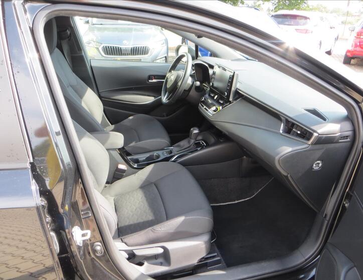 Toyota Corolla 10