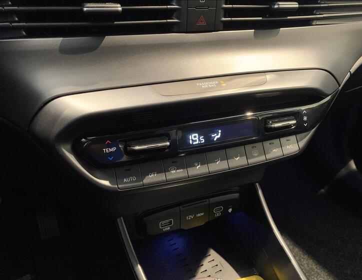 Hyundai i20 35