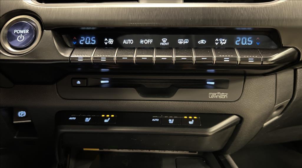 Lexus UX 250h