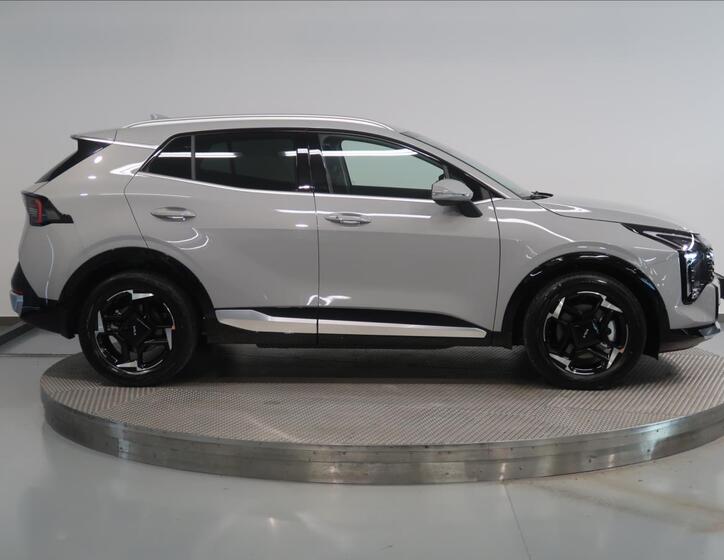 KIA Sportage 8