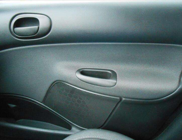 Peugeot 206 28