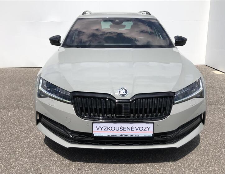 Škoda Superb 4