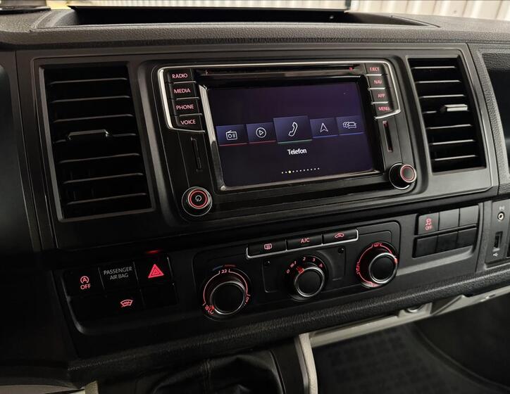 Volkswagen Transporter 23