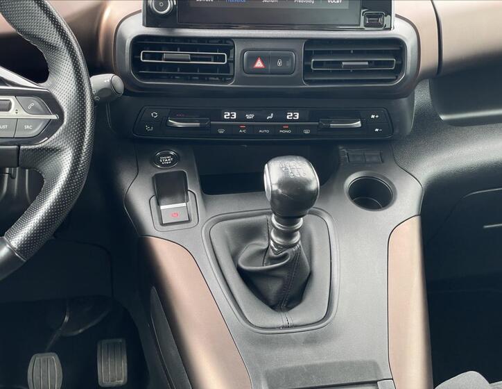 Peugeot Rifter 12