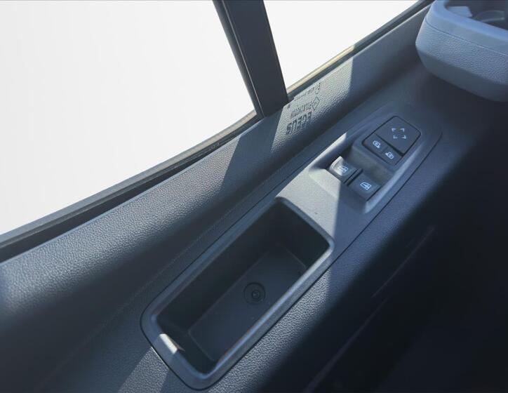 Nissan Interstar 15