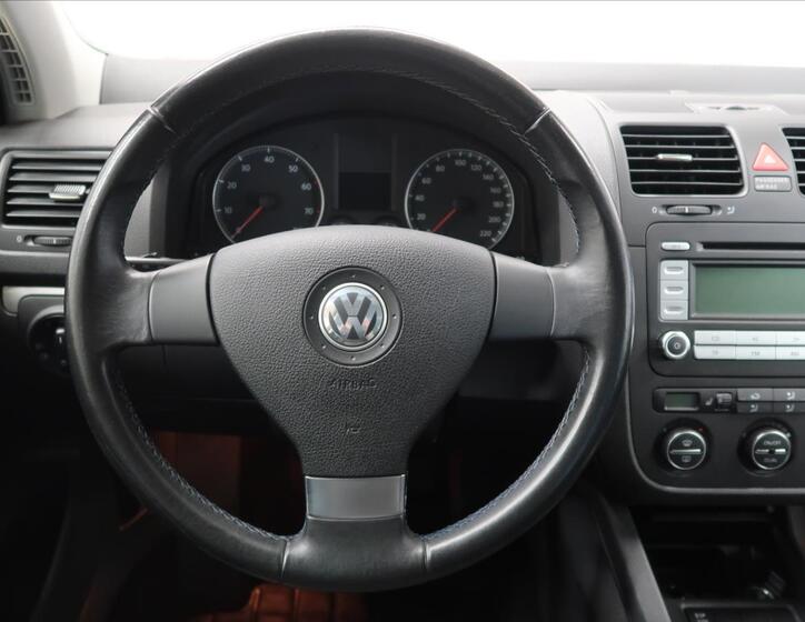 Volkswagen Golf 17